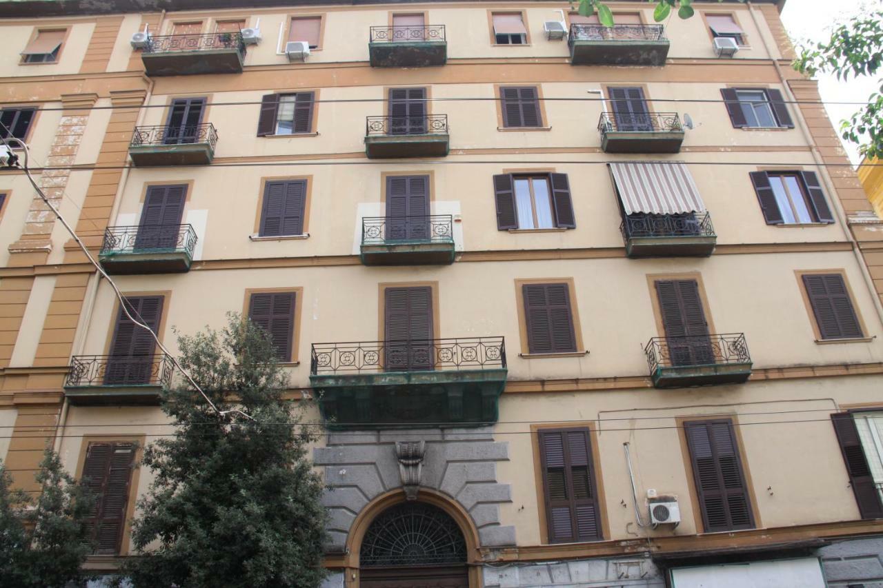 B&B Le Porte Di Napoli Exterior foto