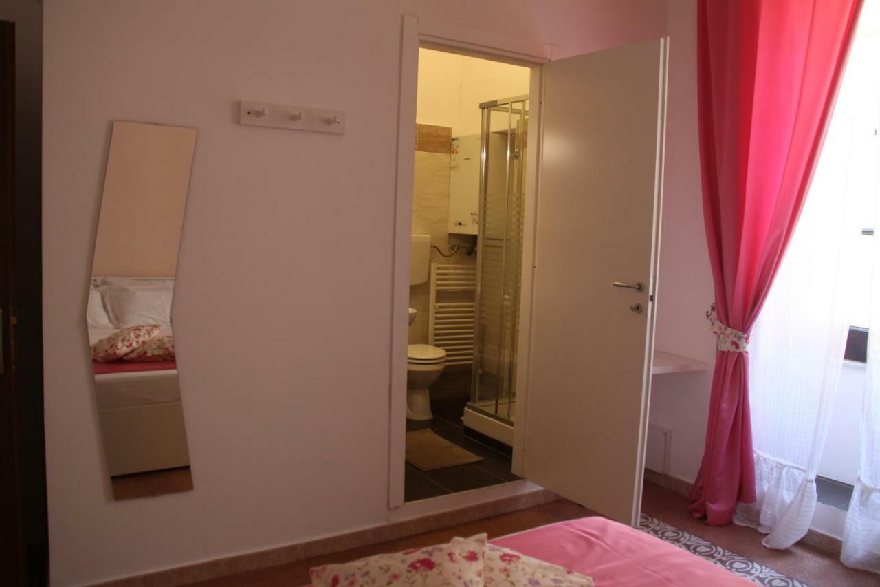 B&B Le Porte Di Napoli Exterior foto